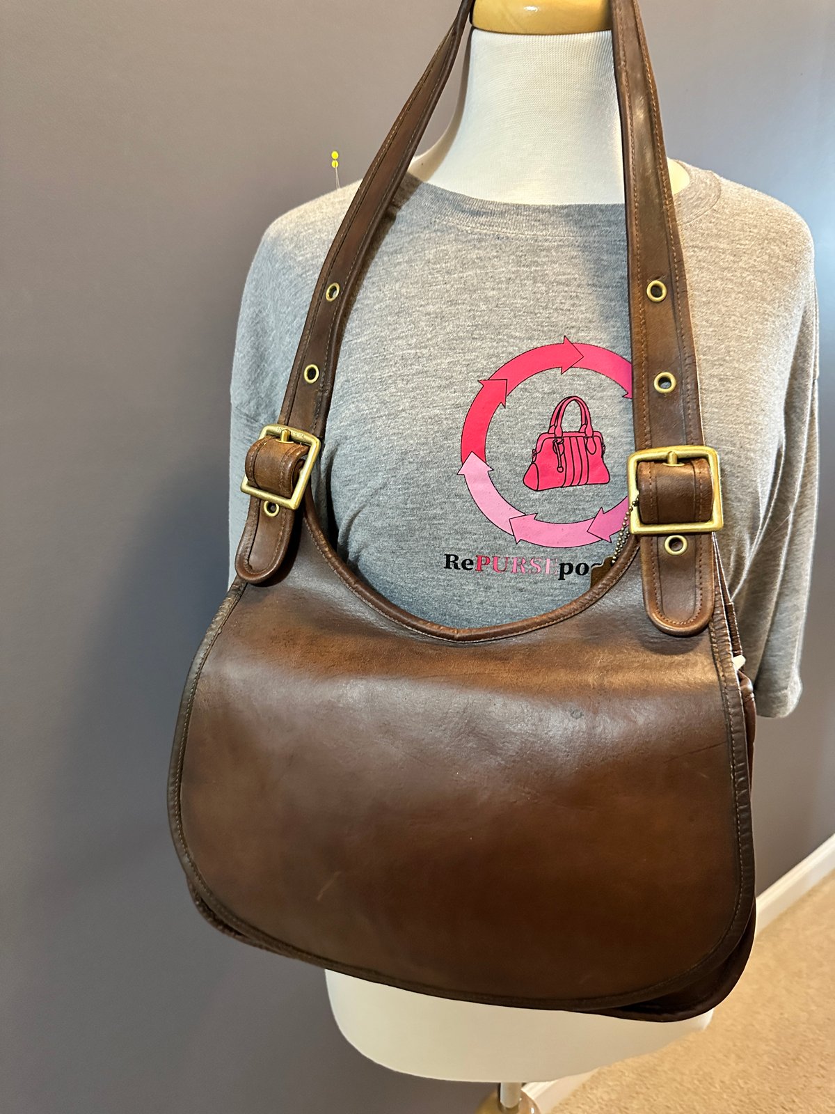 Brown Vintage Coach Saddle Bag from the 1970s – Auction 