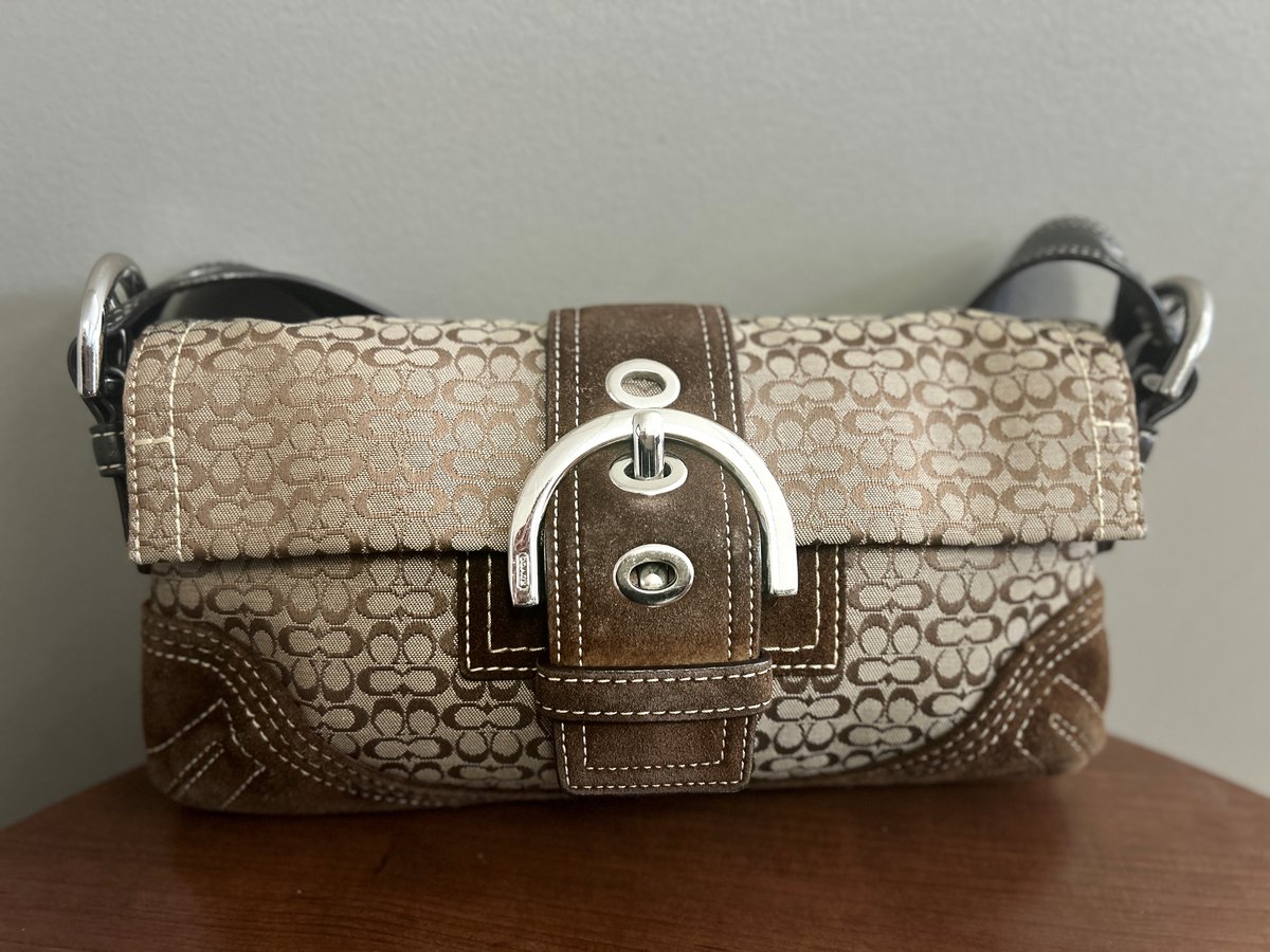 Coach - gently used – Auction – Bags to Riches - PJs & Purses
